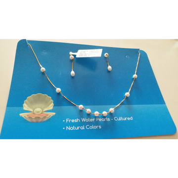 Pearl Necklace Set by 