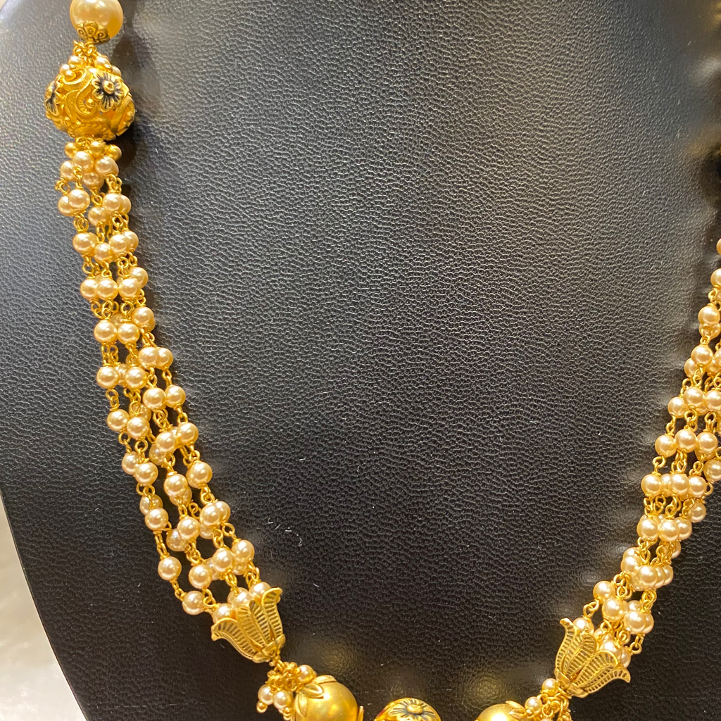 Gold Antique Nacklace Set
